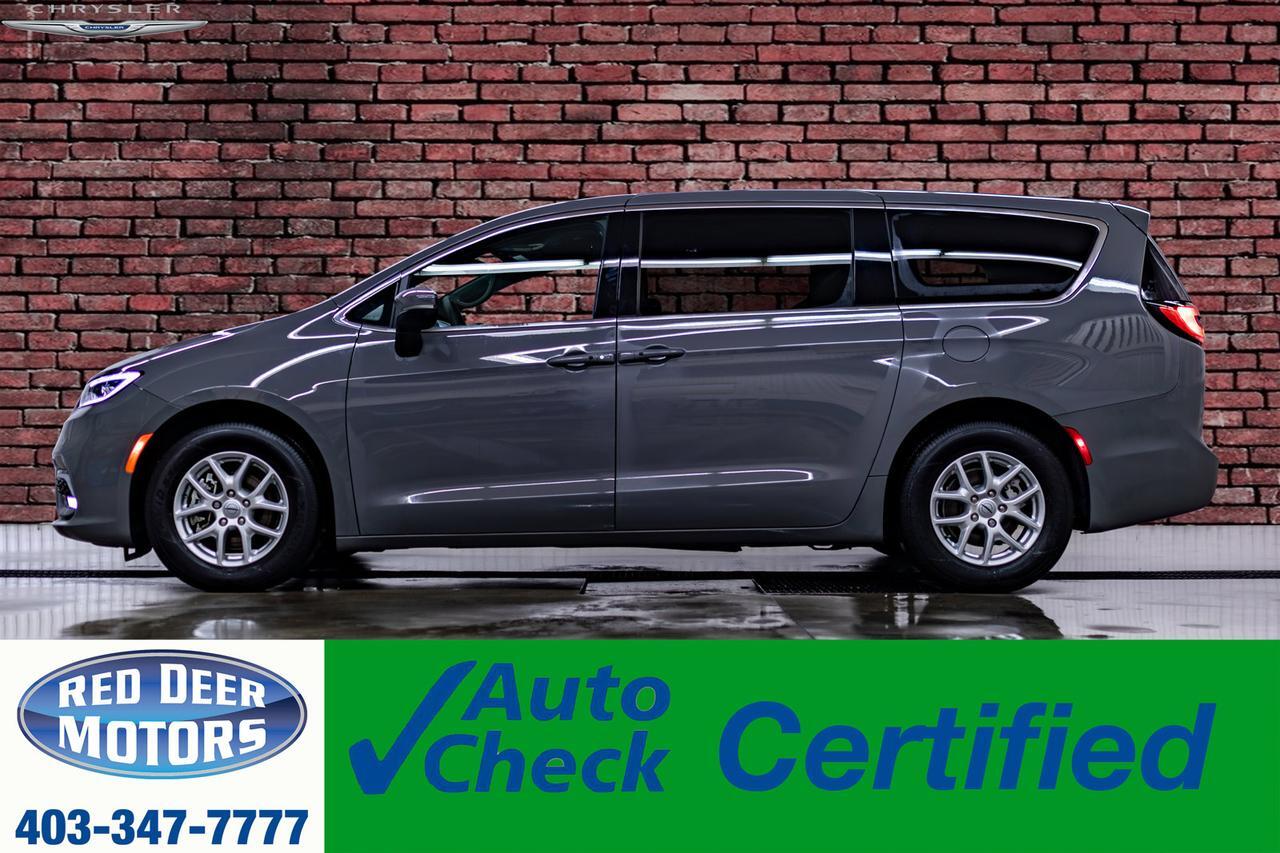 2023 Chrysler Pacifica Touring Power Doors BCam