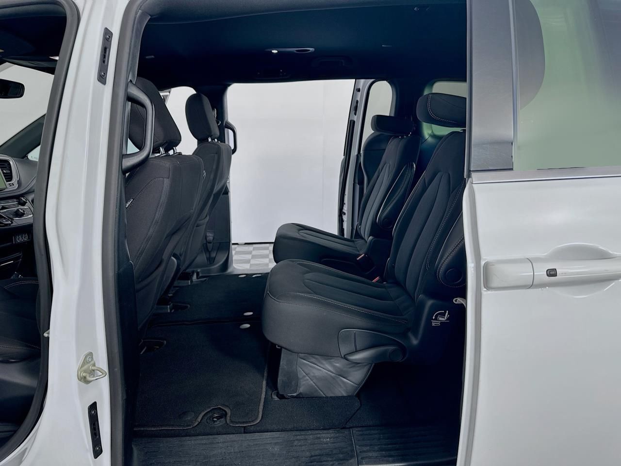 2023 Chrysler Pacifica Touring Tacoma WA