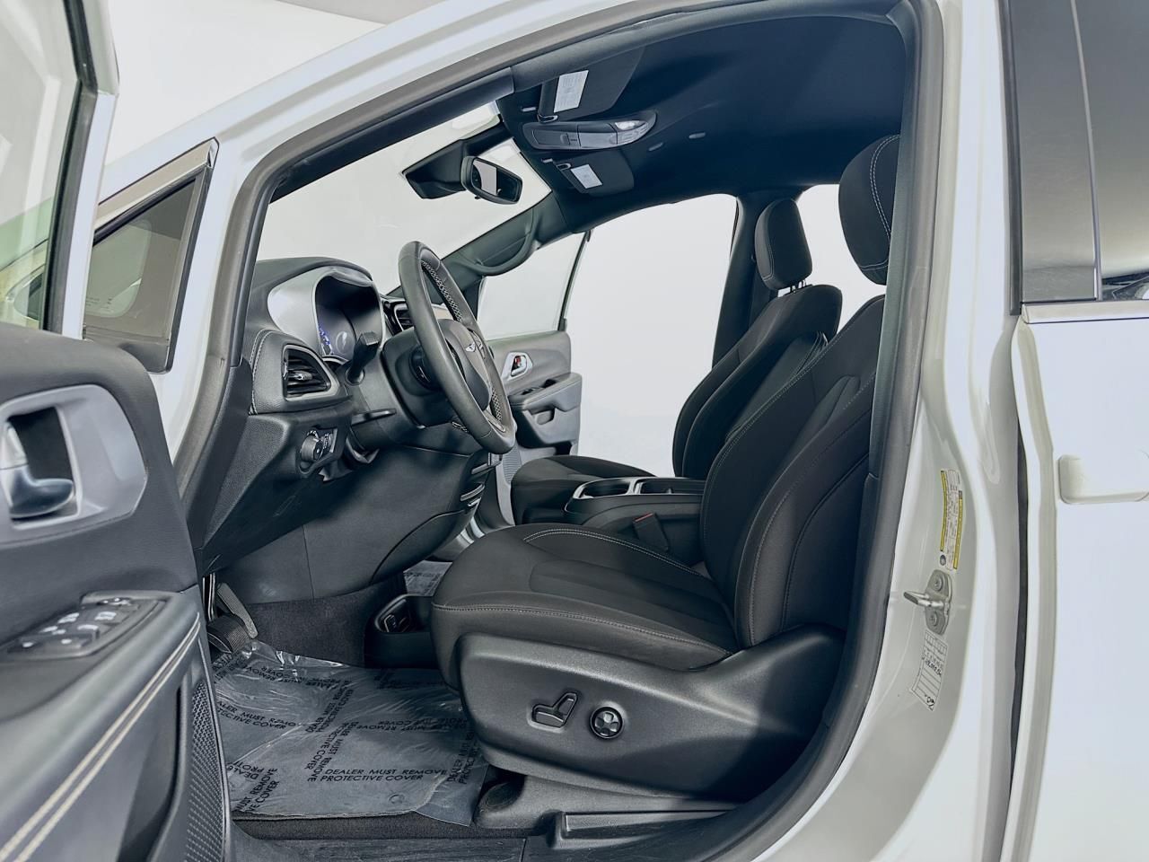 2023 Chrysler Pacifica Touring Tacoma WA