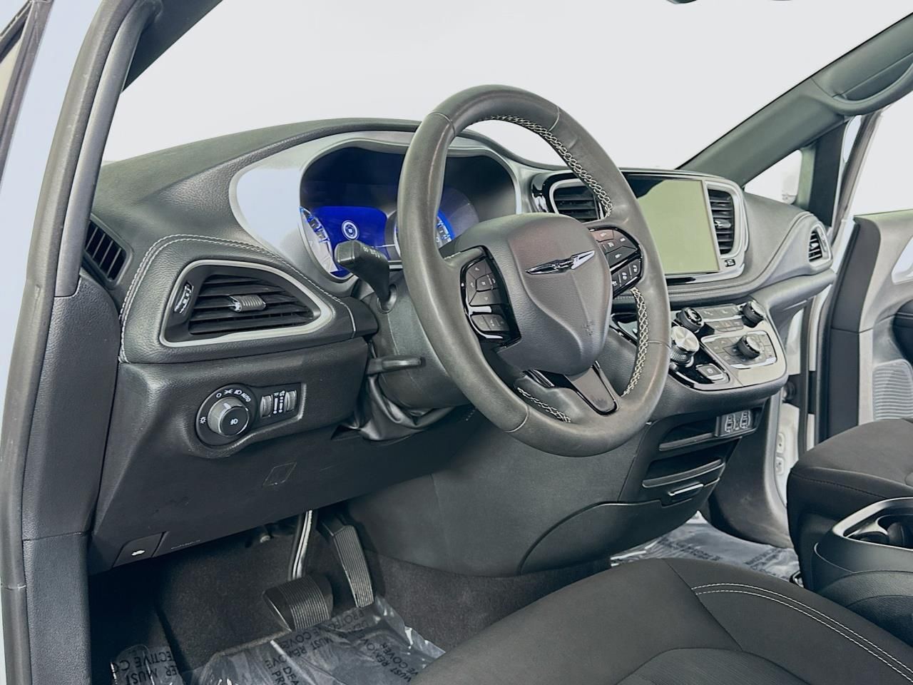 2023 Chrysler Pacifica Touring Tacoma WA