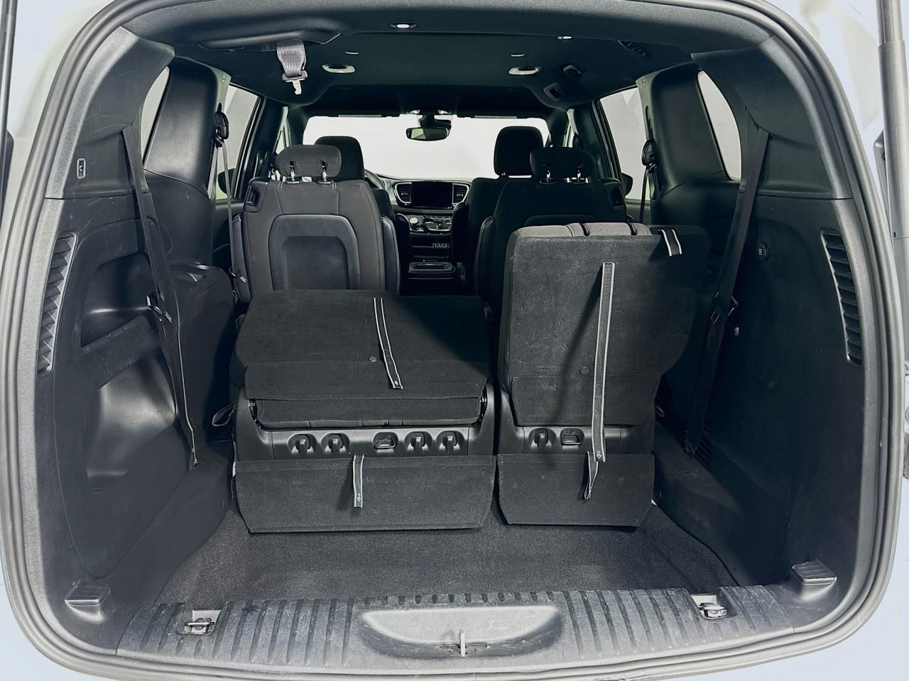 2023 Chrysler Pacifica Touring Tacoma WA