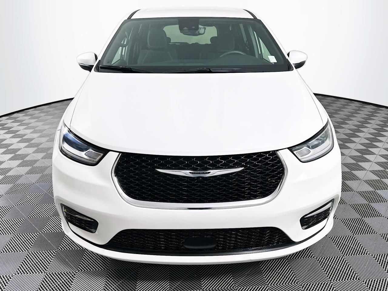 2023 Chrysler Pacifica Touring Tacoma WA