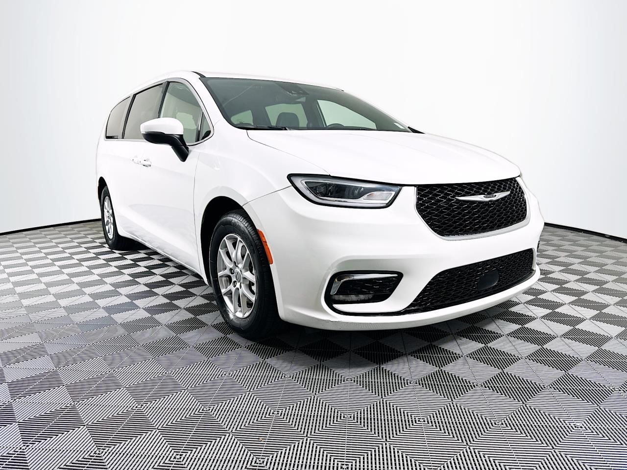 2023 Chrysler Pacifica Touring Tacoma WA