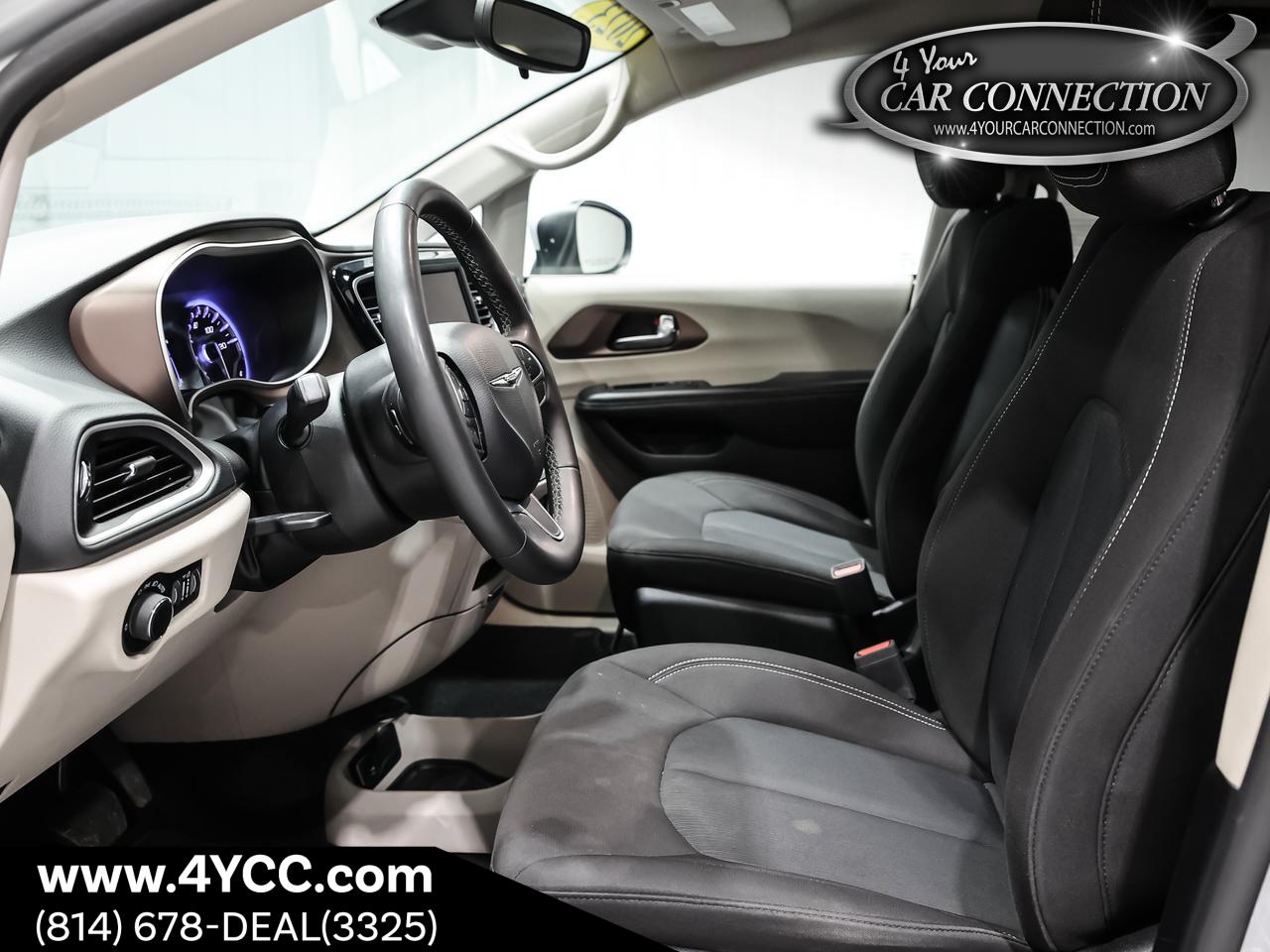 2023 Chrysler Voyager LX 7-Passenger Cranberry PA
