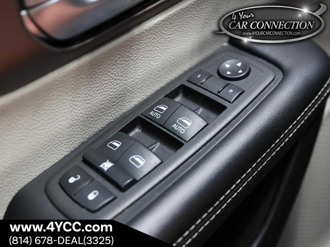 2023 Chrysler Voyager LX 7-Passenger Cranberry PA