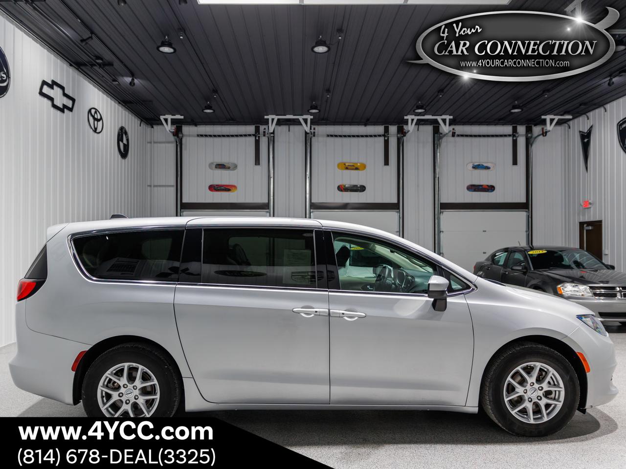 2023 Chrysler Voyager LX 7-Passenger Cranberry PA