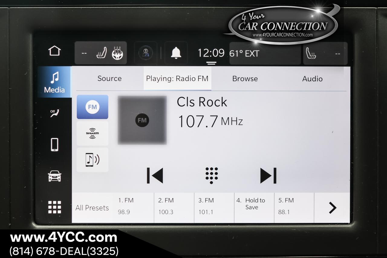 2023 Chrysler Voyager LX 7-Passenger Cranberry PA