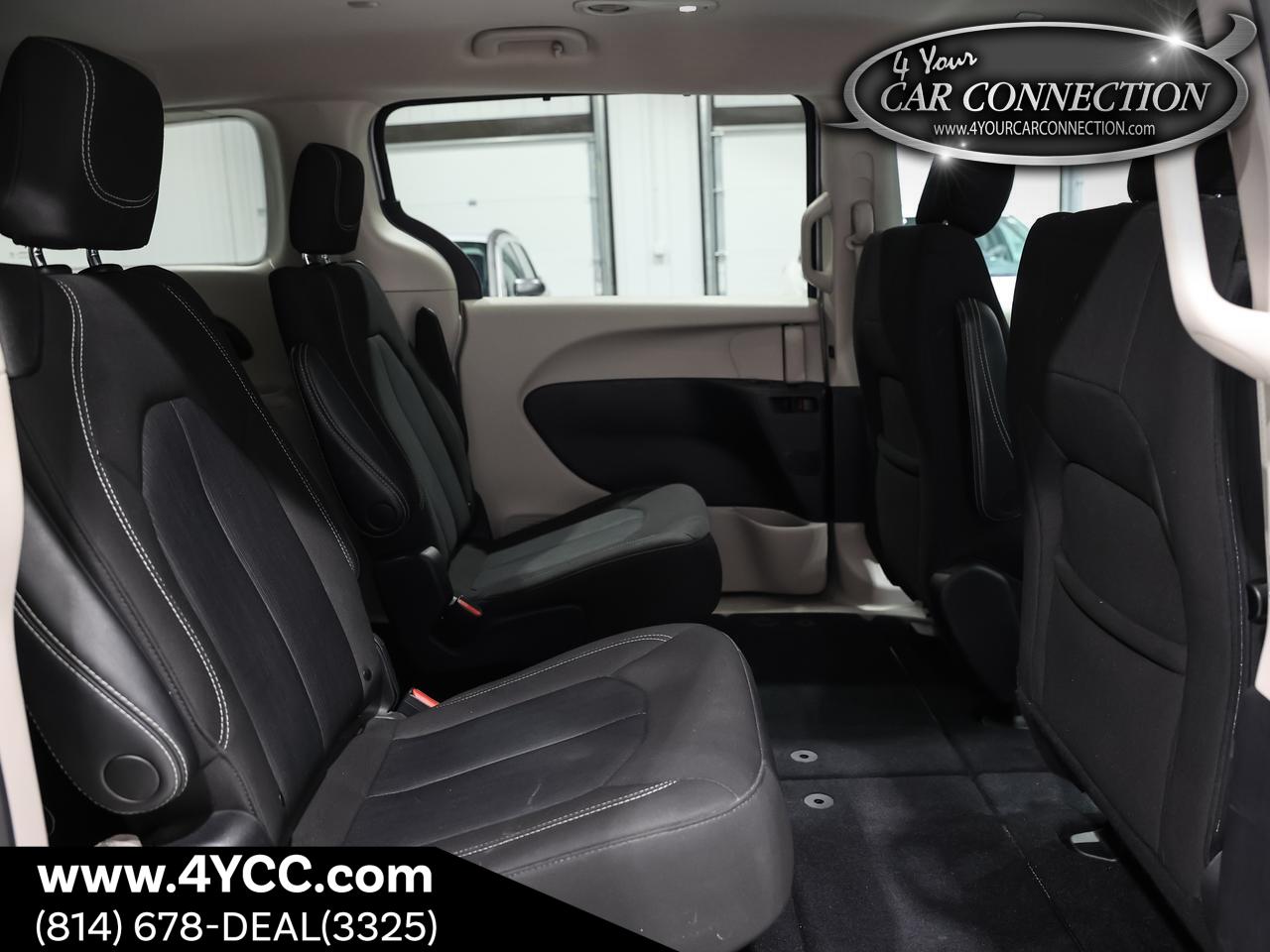 2023 Chrysler Voyager LX 7-Passenger Cranberry PA