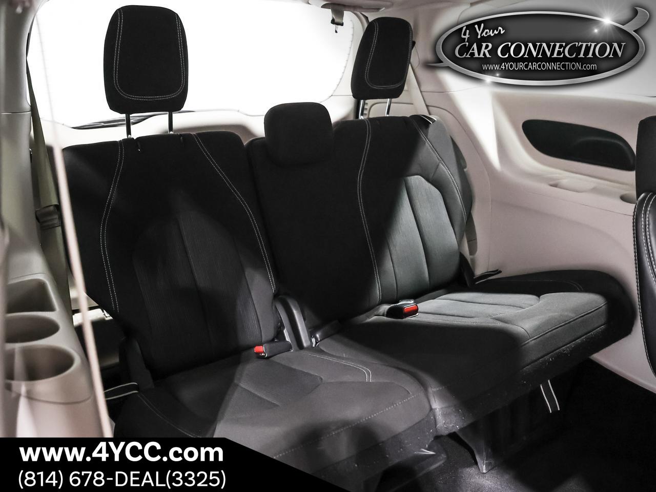 2023 Chrysler Voyager LX 7-Passenger Cranberry PA