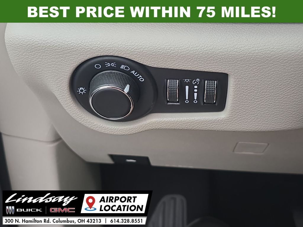 2023 Chrysler Voyager LX Columbus OH