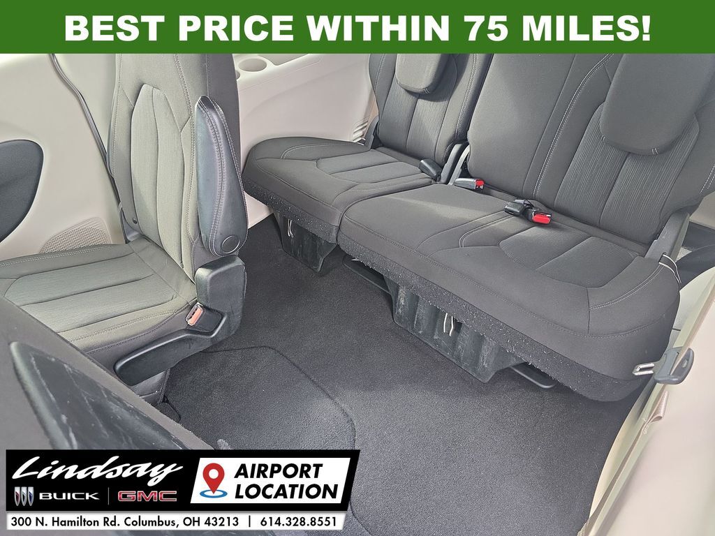 2023 Chrysler Voyager LX Columbus OH