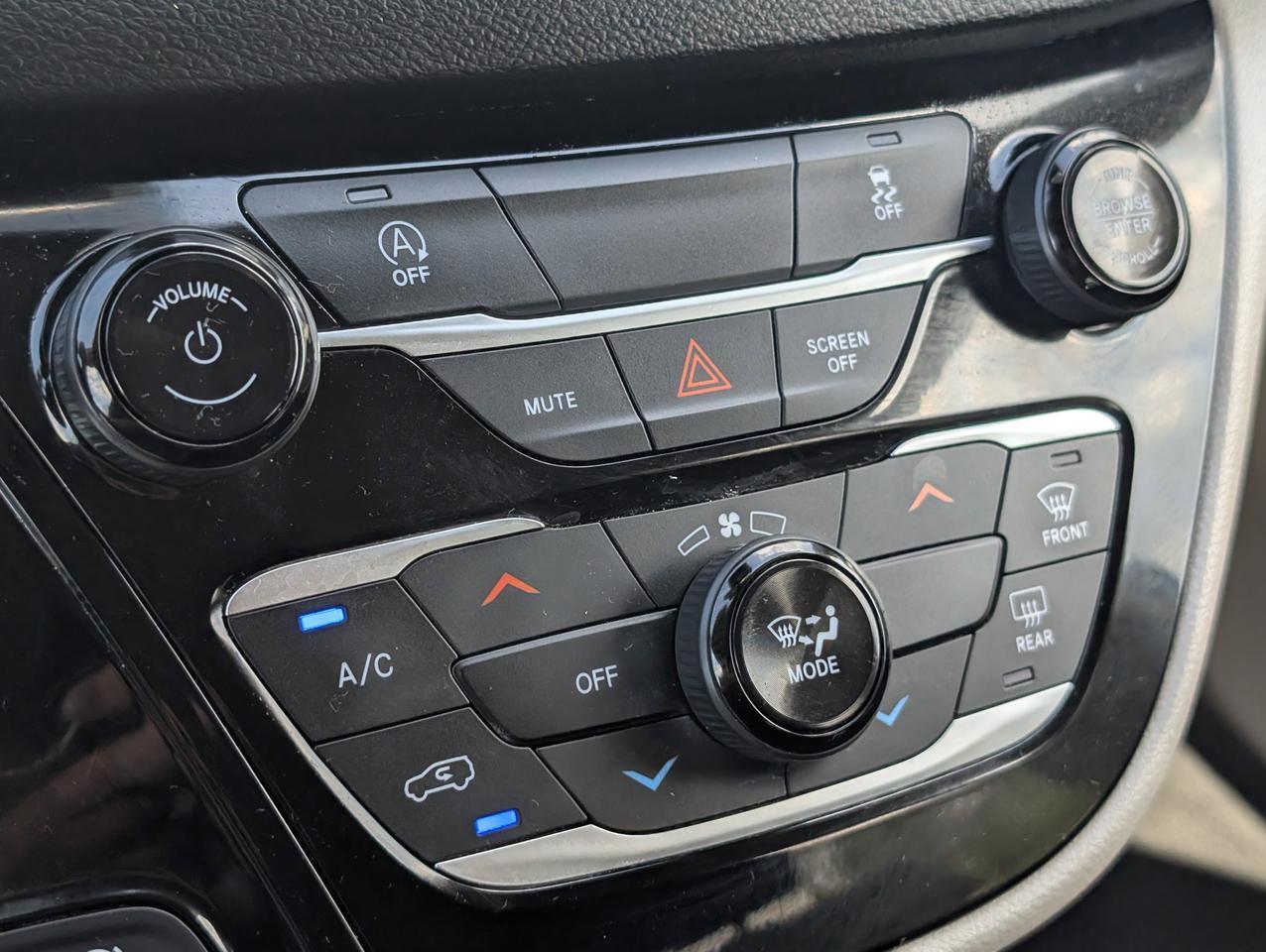 2023 Chrysler Voyager LX Dalton GA