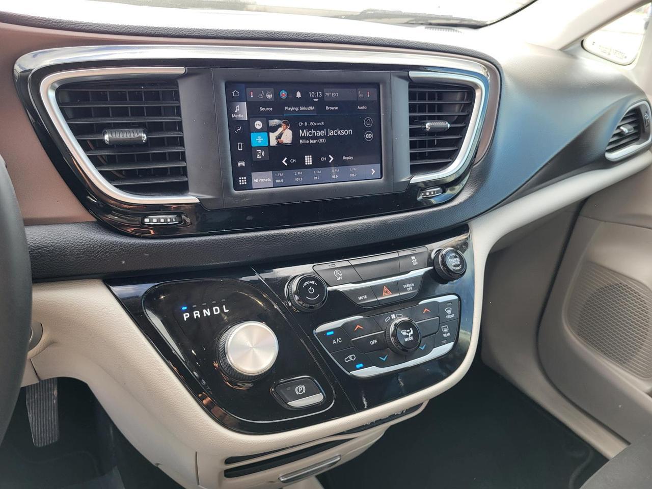 2023 Chrysler Voyager LX FWD Beeville TX