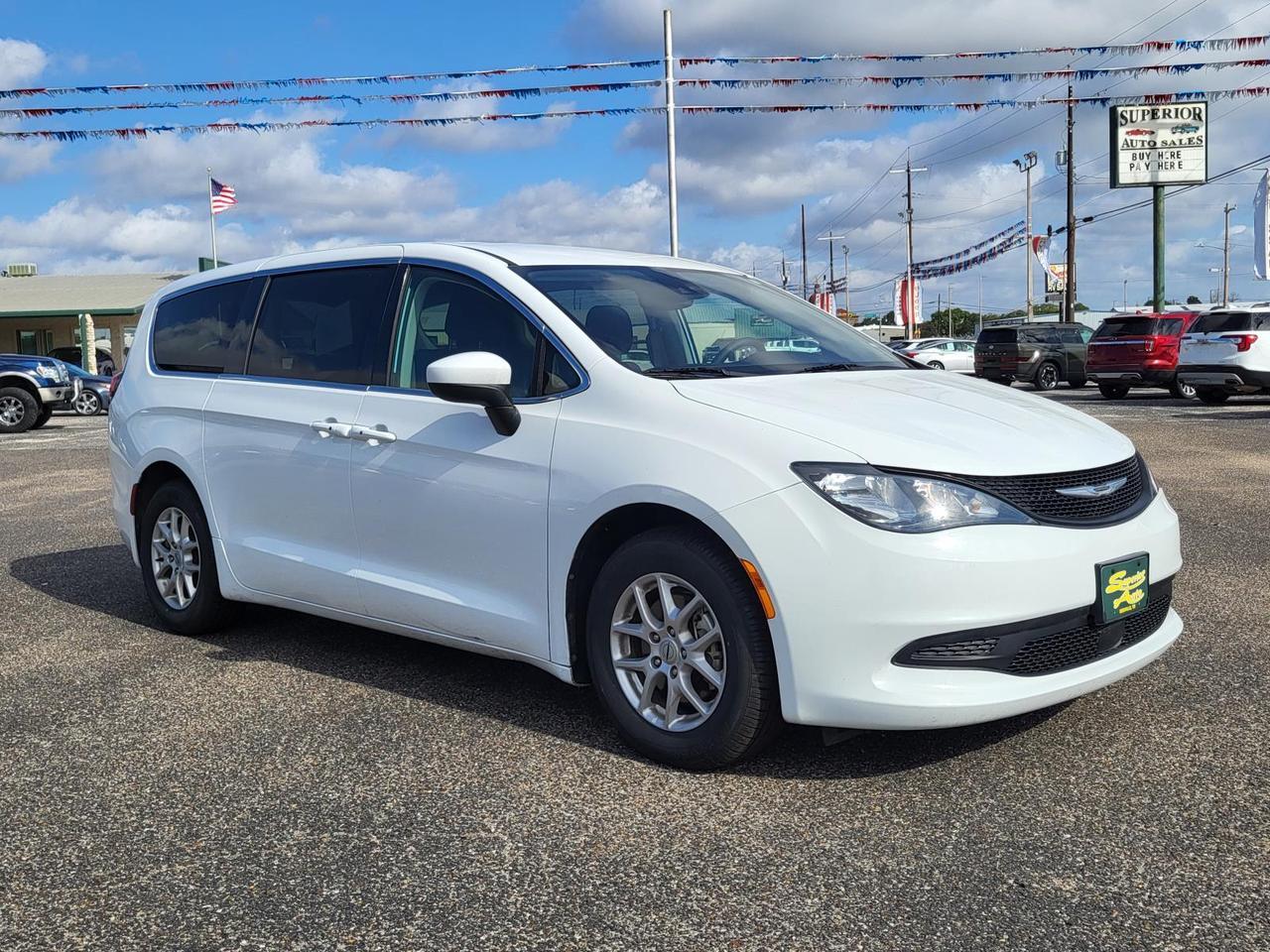 2023 Chrysler Voyager LX FWD