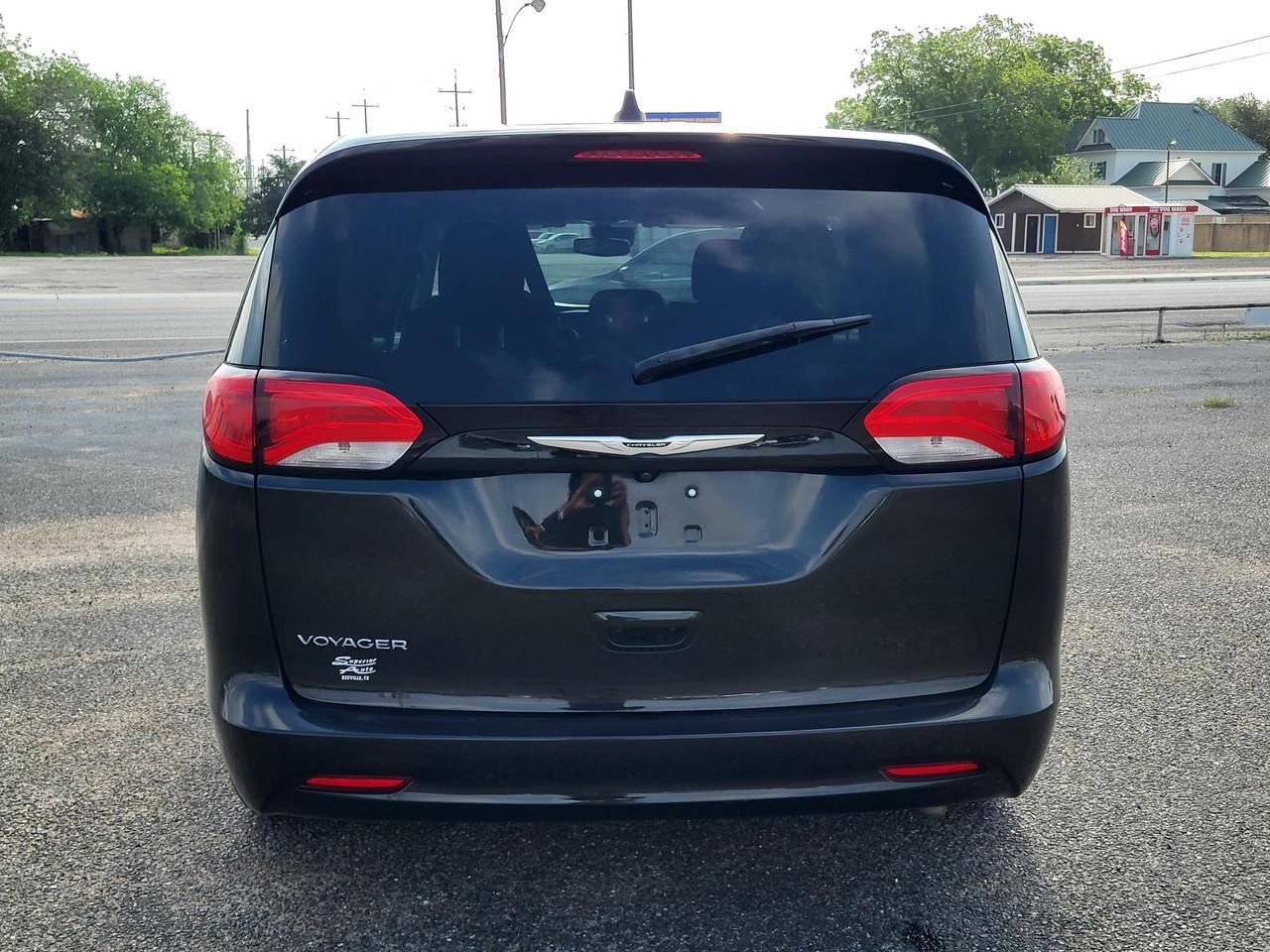 2023 Chrysler Voyager LX FWD Beeville TX