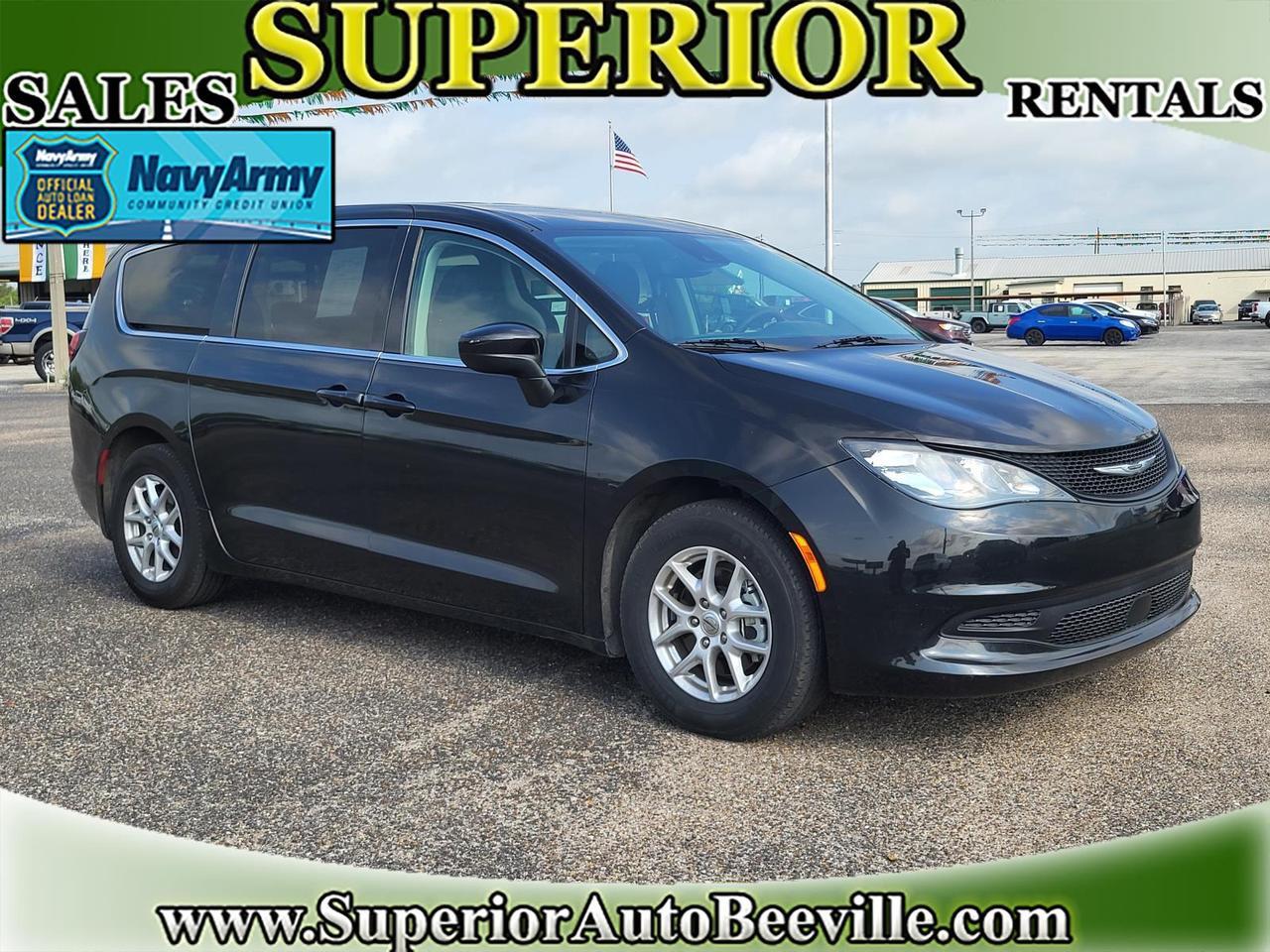 2023 Chrysler Voyager LX FWD