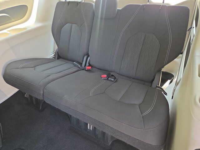 2023 Chrysler Voyager LX Hamburg PA
