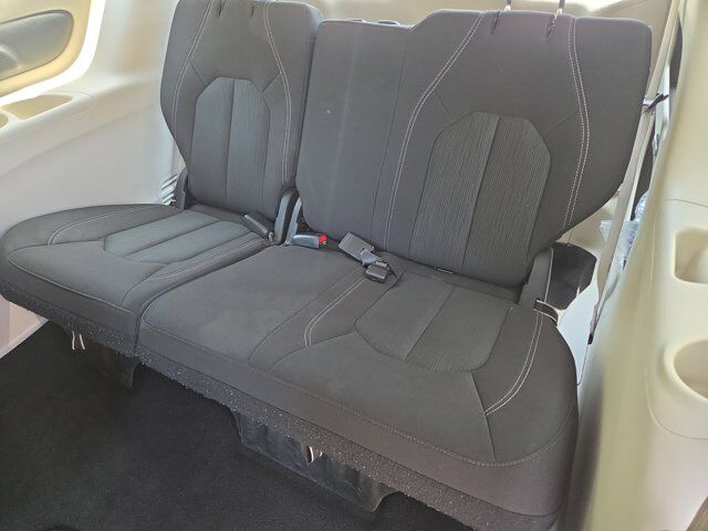 2023 Chrysler Voyager LX Hamburg PA