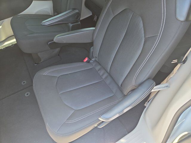 2023 Chrysler Voyager LX Hamburg PA