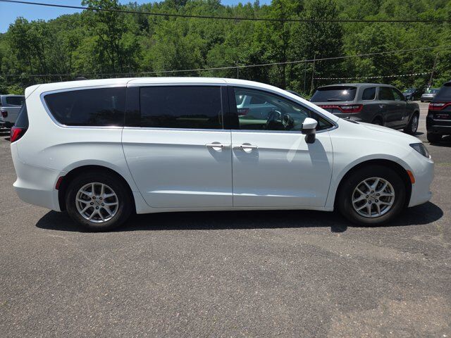 2023 Chrysler Voyager LX Hamburg PA