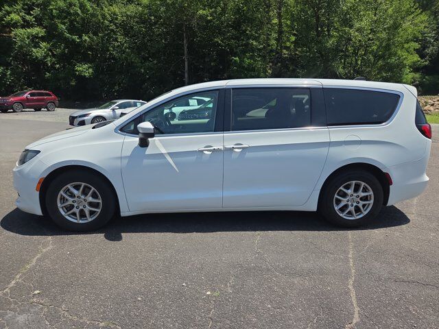 2023 Chrysler Voyager LX Hamburg PA