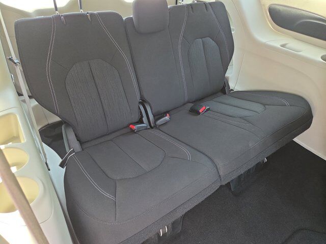 2023 Chrysler Voyager LX Hamburg PA