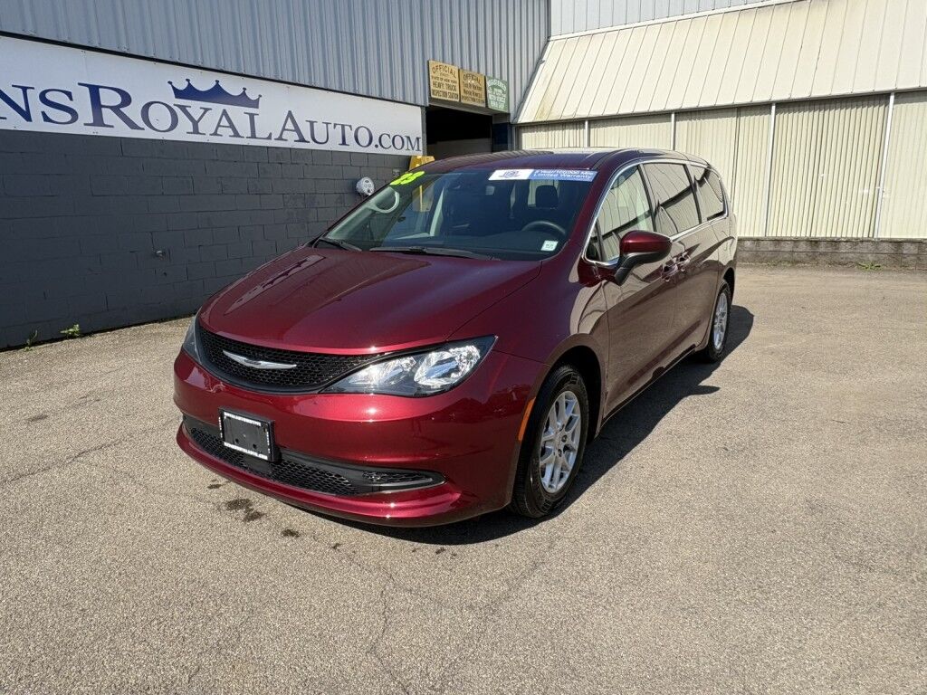 2023 Chrysler Voyager LX Owego NY