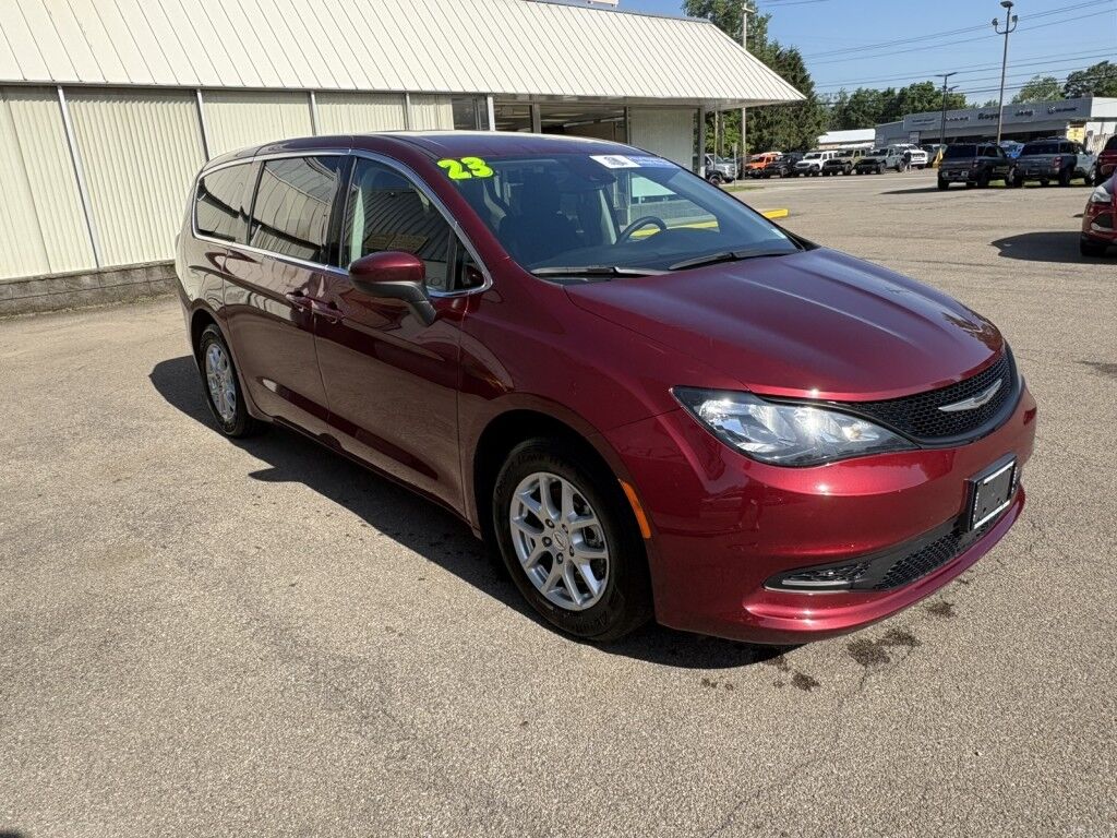 2023 Chrysler Voyager LX Owego NY