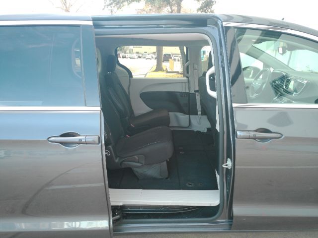 2023 Chrysler Voyager LX Plano TX