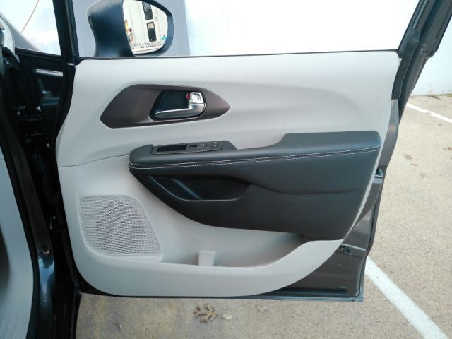 2023 Chrysler Voyager LX Plano TX