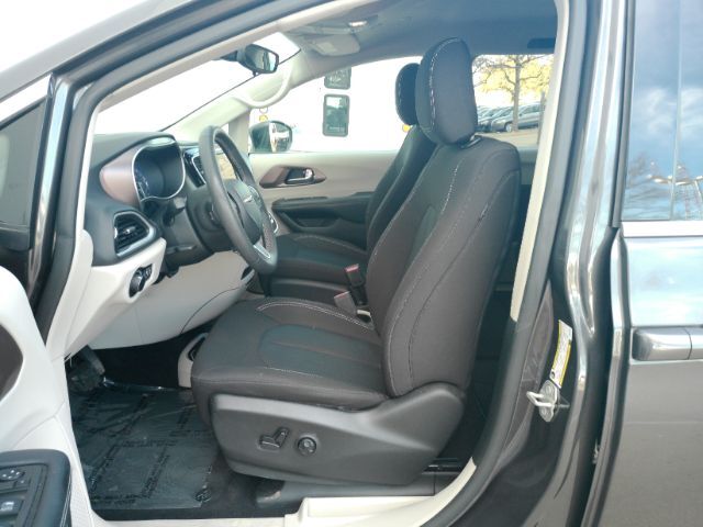 2023 Chrysler Voyager LX Plano TX