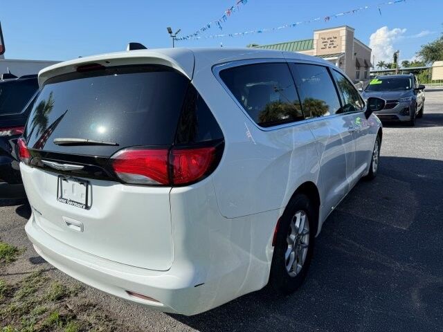 2023 Chrysler Voyager LX Punta Gorda FL