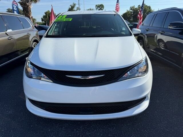 2023 Chrysler Voyager LX Punta Gorda FL