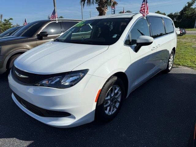 2023 Chrysler Voyager LX Punta Gorda FL