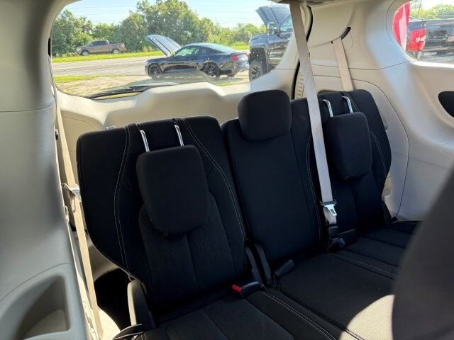 2023 Chrysler Voyager LX Punta Gorda FL