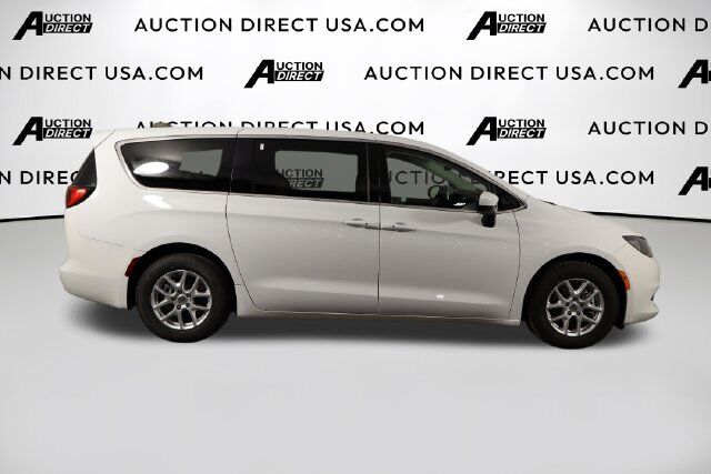 2023 Chrysler Voyager LX Raleigh NC