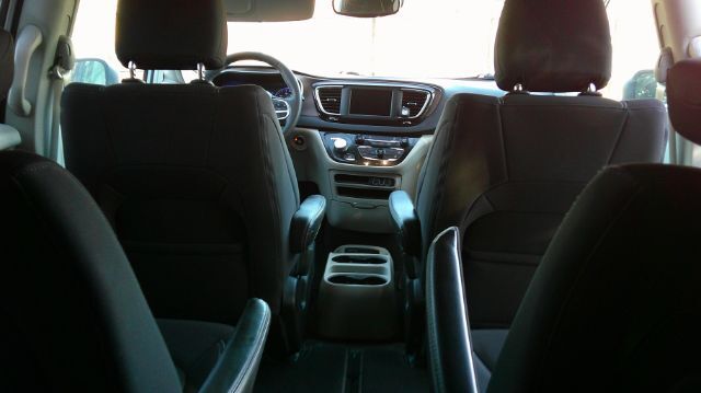 2023 Chrysler Voyager LX San Antonio TX