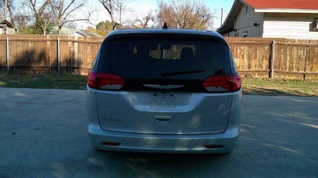 2023 Chrysler Voyager LX San Antonio TX