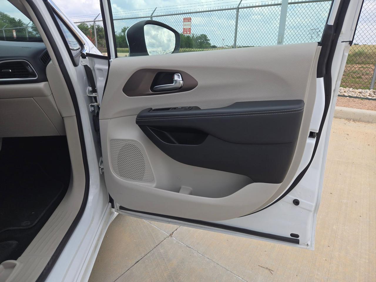 2023 Chrysler Voyager LX Castroville TX