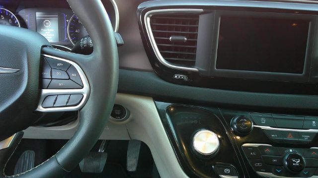2023 Chrysler Voyager LX San Antonio TX