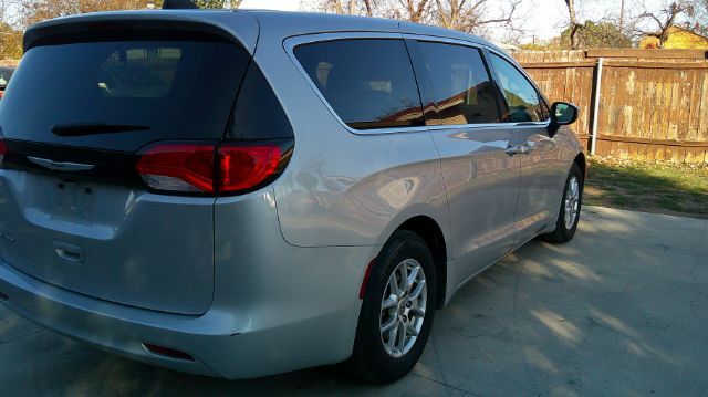 2023 Chrysler Voyager LX San Antonio TX
