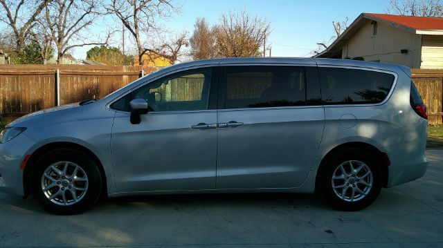 2023 Chrysler Voyager LX San Antonio TX
