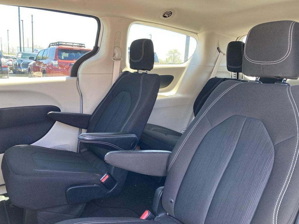 2023 Chrysler Voyager LX San Antonio TX