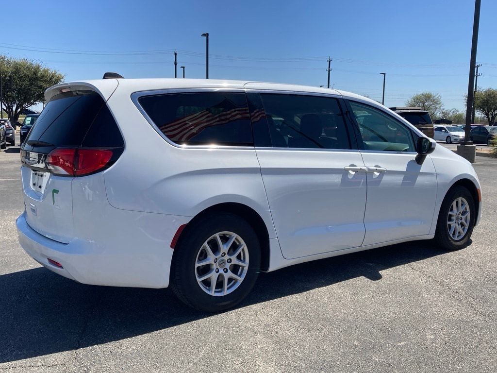 2023 Chrysler Voyager LX San Antonio TX