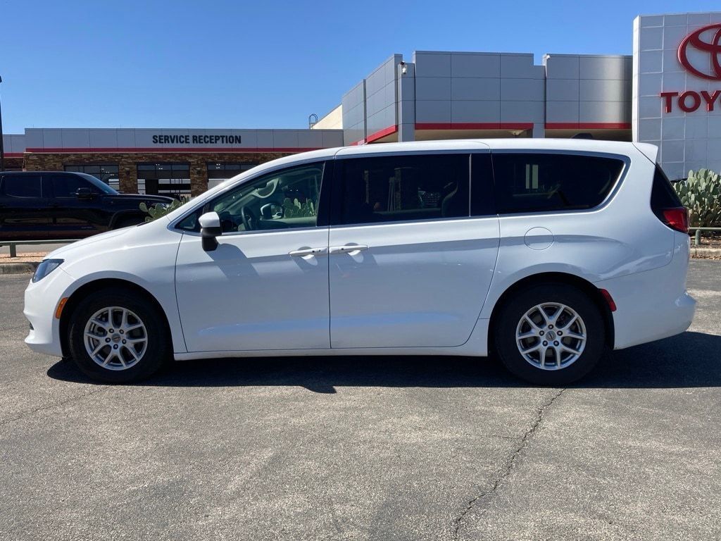 2023 Chrysler Voyager LX San Antonio TX