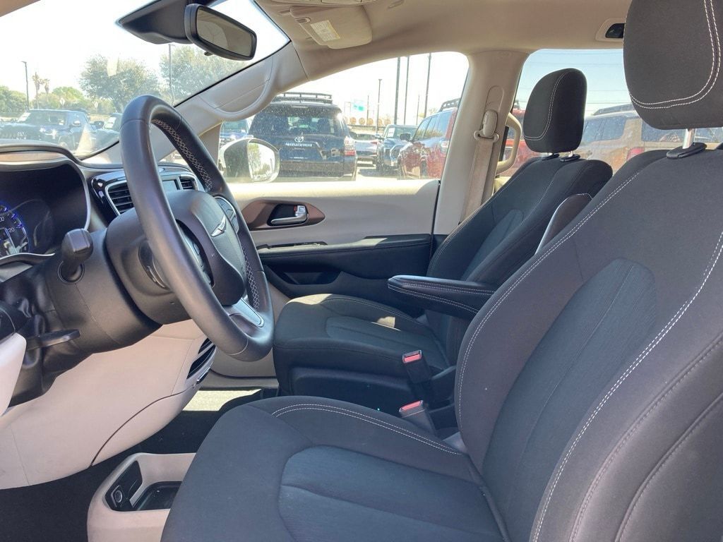 2023 Chrysler Voyager LX San Antonio TX