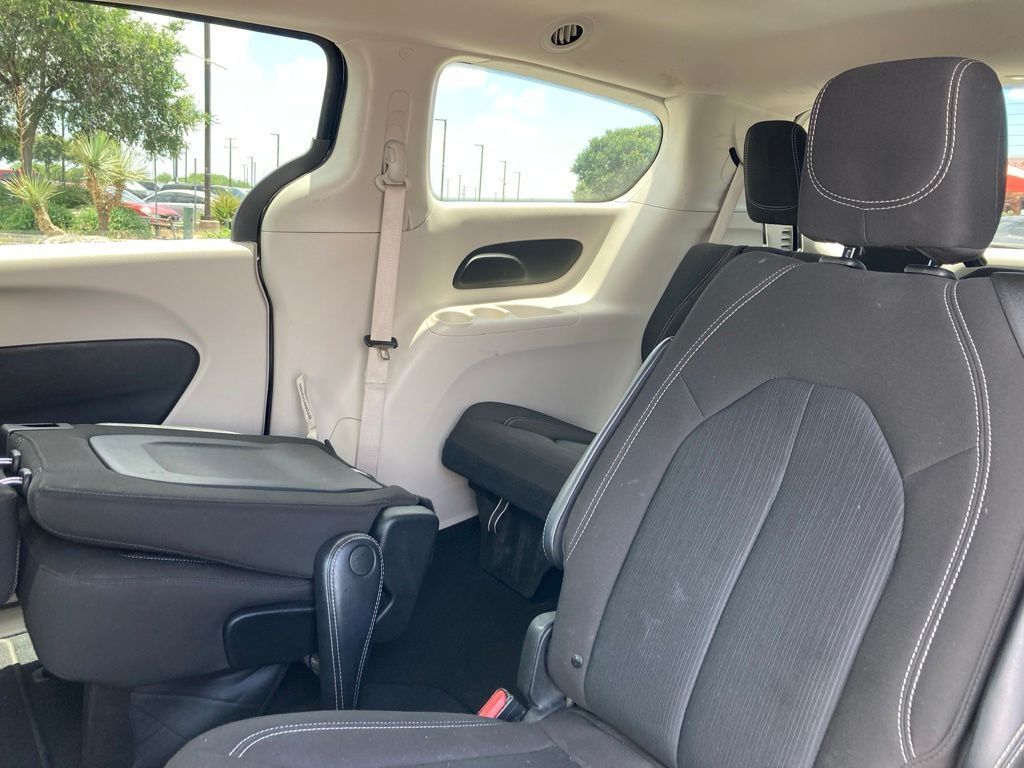 2023 Chrysler Voyager LX San Antonio TX