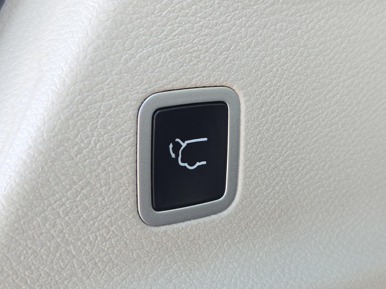 2023 Chrysler Voyager LX Vineland NJ