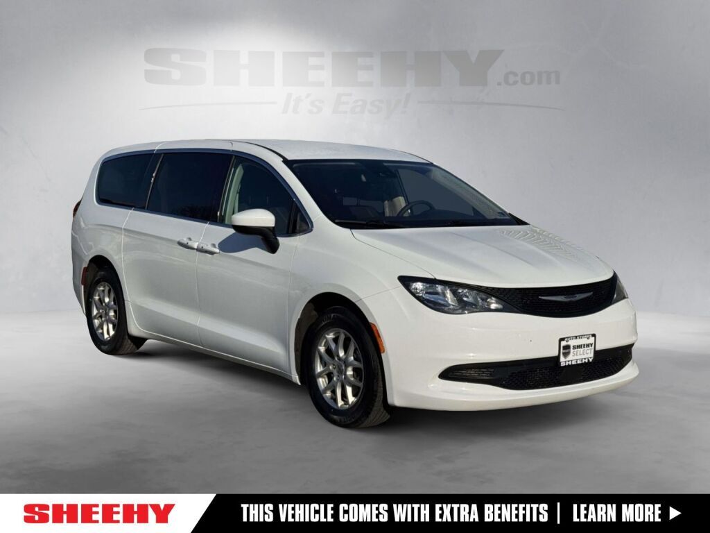2023 Chrysler Voyager LX
