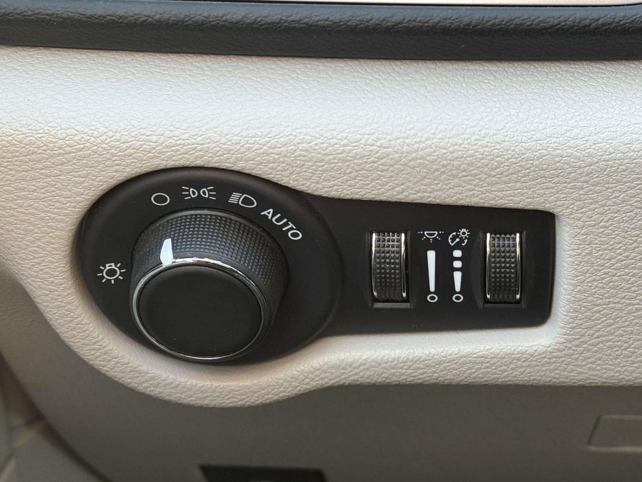 2023 Chrysler Voyager LX Fredericksburg VA